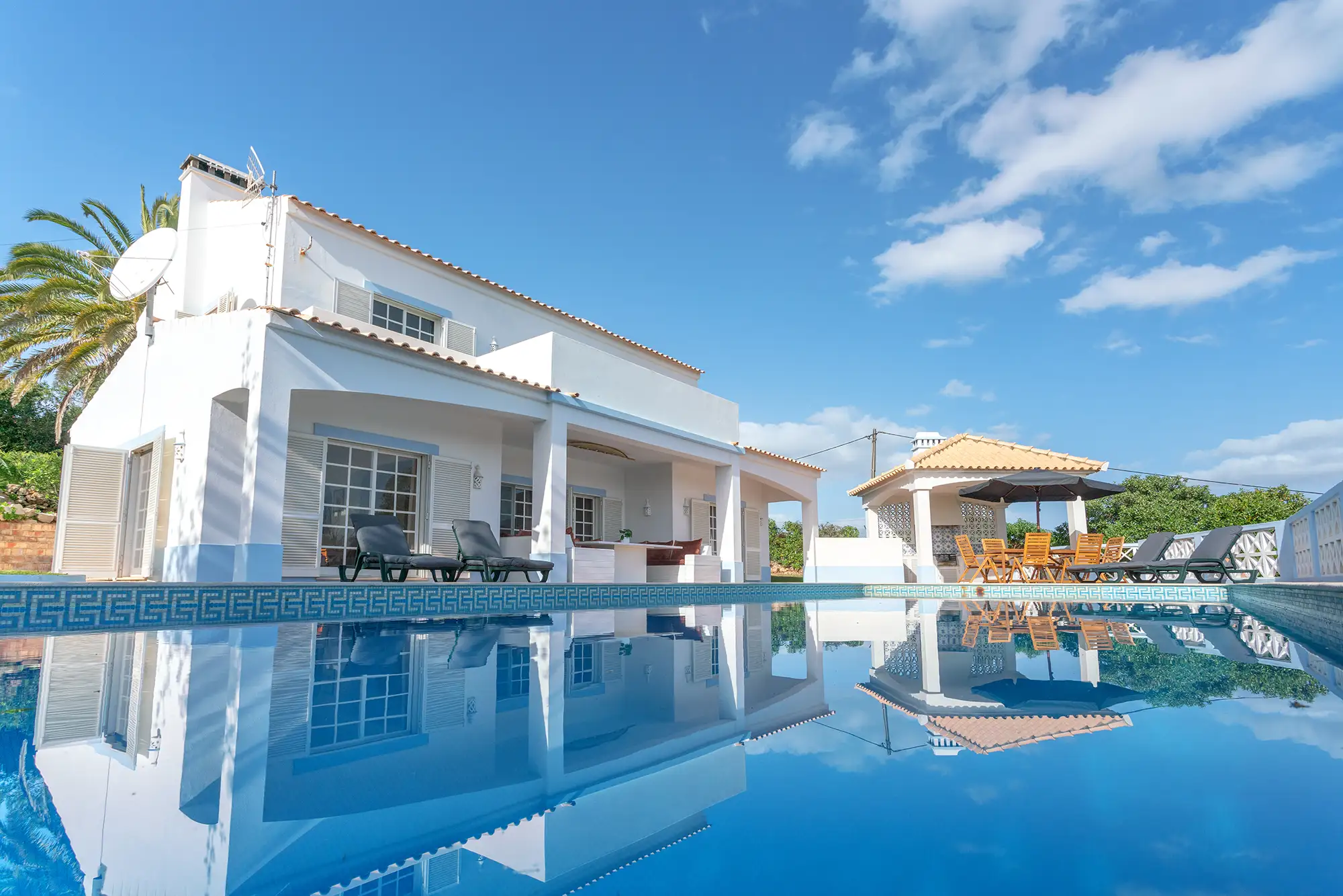 Vacation Rental Exterior and Pool in Benagil, Algarve