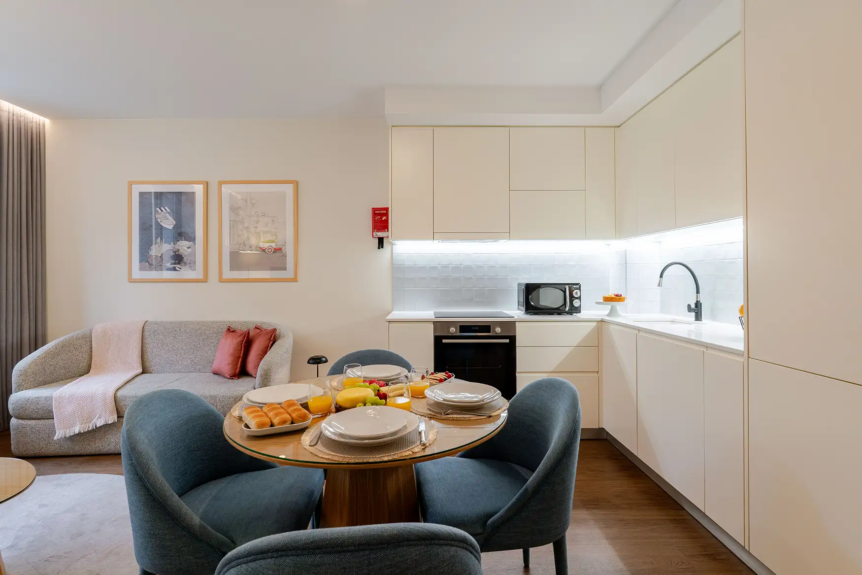 Apartment kitchen and living room in Porto