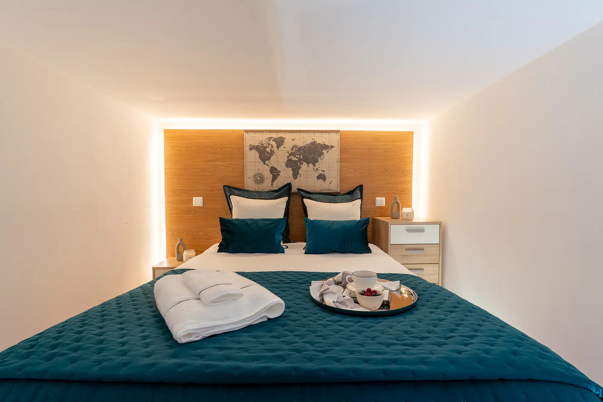 Room interior in a Host Wise Porto apartment